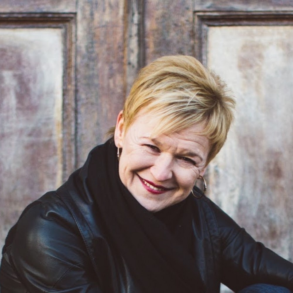 Meet your Posher, Cara